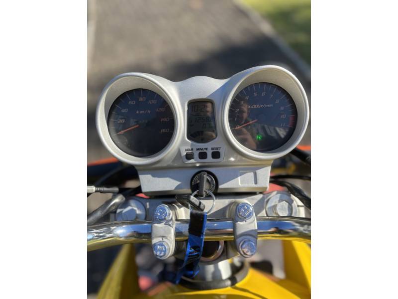 HONDA - CBX 250 TWISTER - 2006/2007 - Amarela - R$ 11.500,00