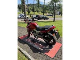 YAMAHA - FAZER - 2012/2012 - Vermelha - R$ 14.900,00