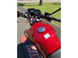 YAMAHA - FAZER - 2012/2013 - Vermelha - R$ 15.900,00