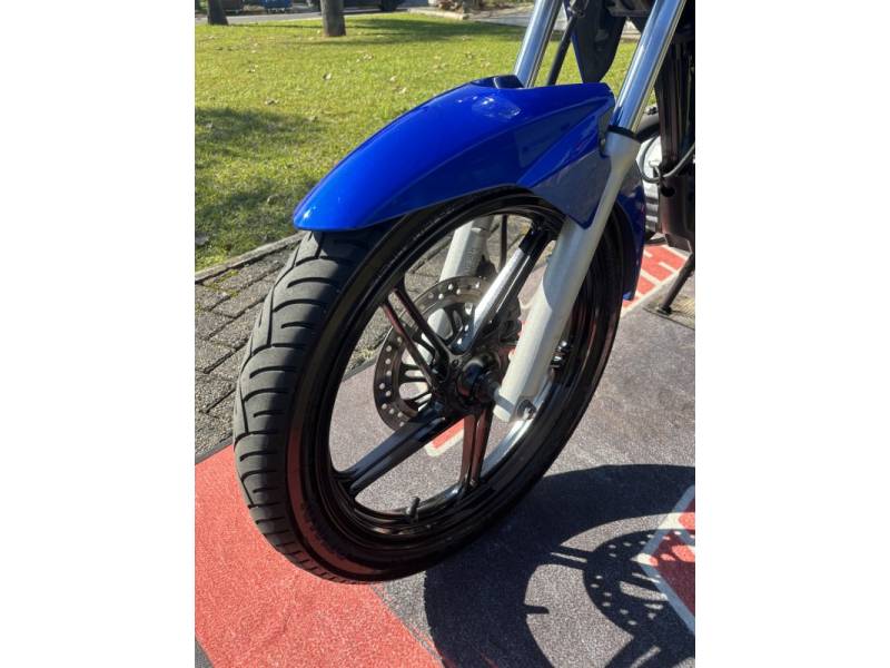 HONDA - CG 150 - 2013/2014 - Azul - R$ 13.900,00