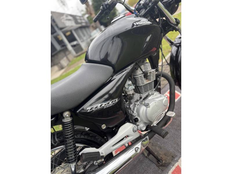 HONDA - CG 150 - 2006/2007 - Preta - R$ 10.900,00