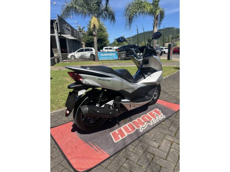 HONDA - PCX - 2016/2017 - Cinza - R$ 14.900,00