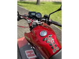 YAMAHA - FAZER - 2012/2012 - Vermelha - R$ 14.900,00