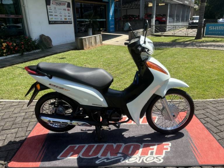 HONDA - BIZ 100 - 2013/2013 - Branca - R$ 9.900,00