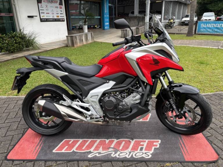 HONDA - NC 750X - 2023/2023 - Vermelha - R$ 54.500,00