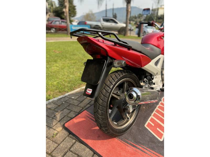 HONDA - CBX 250 TWISTER - 2006/2007 - Vermelha - R$ 10.900,00