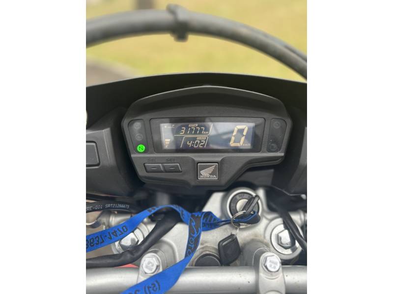 HONDA - NXR 160 - 2021/2022 - Branca - R$ 20.500,00