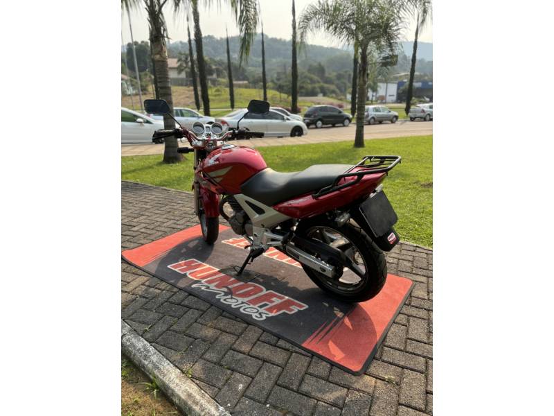 HONDA - CBX 250 TWISTER - 2006/2007 - Vermelha - R$ 10.900,00