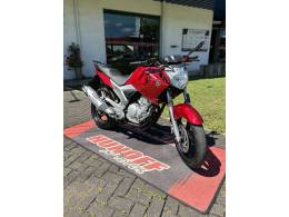 YAMAHA - FAZER - 2012/2013 - Vermelha - R$ 15.900,00