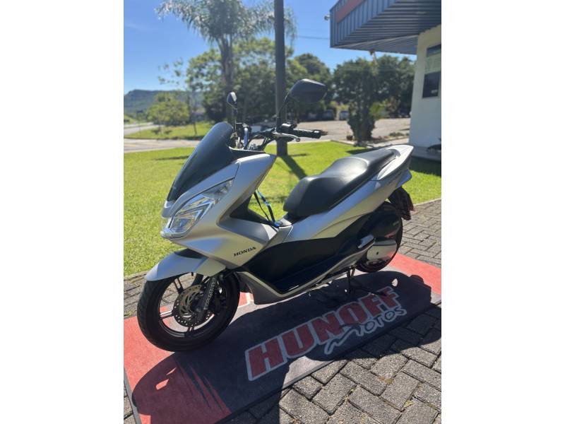 HONDA - PCX - 2016/2017 - Cinza - R$ 14.900,00