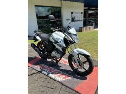 YAMAHA - FAZER - 2015/2015 - Branca - R$ 13.900,00