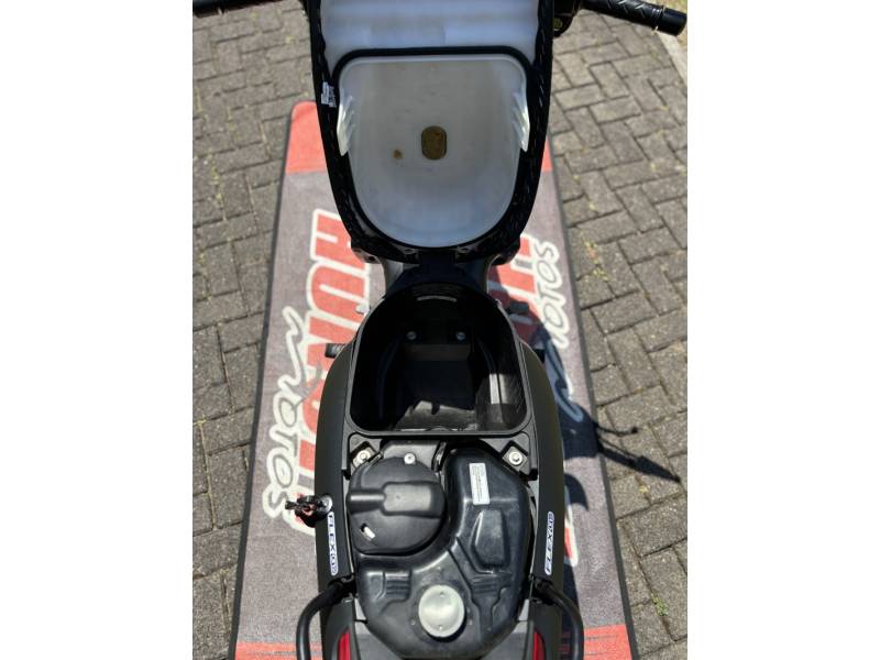 HONDA - BIZ 125 - 2013/2014 - Preta - R$ 12.900,00