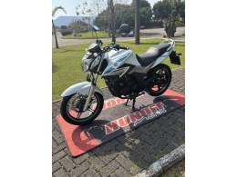 YAMAHA - FAZER - 2015/2016 - Branca - R$ 16.900,00