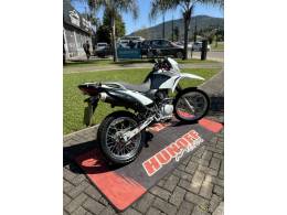 HONDA - NXR 150 - 2014/2014 - Branca - R$ 13.900,00