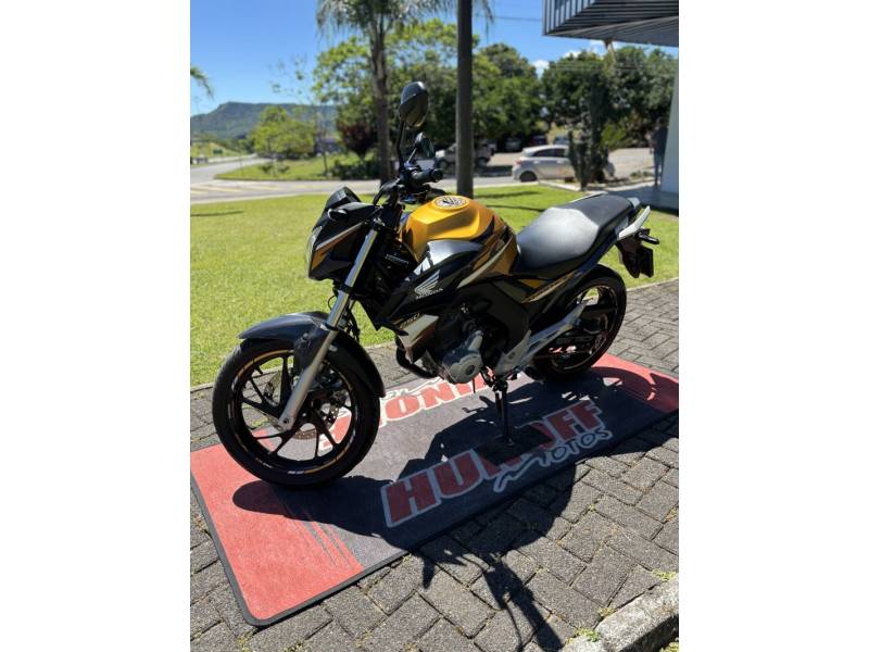 HONDA - CB 250F TWISTER - 2020/2020 - Amarela - R$ 21.500,00