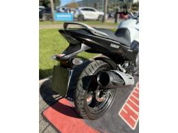 YAMAHA - FAZER - 2013/2014 - Branca - R$ 14.500,00