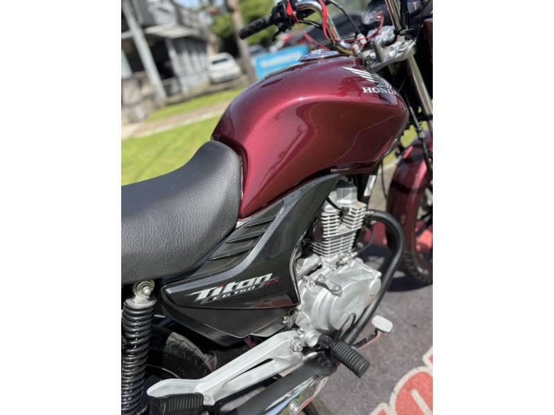 HONDA - CG 150 - 2011/2012 - Vermelha - R$ 13.200,00