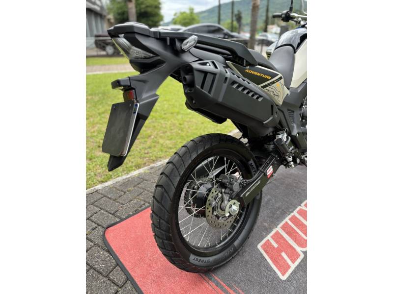 HONDA - XRE 300 - 2024/2024 - Bege - R$ 33.900,00