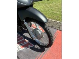 HONDA - BIZ 125 - 2014/2015 - Preta - R$ 11.500,00