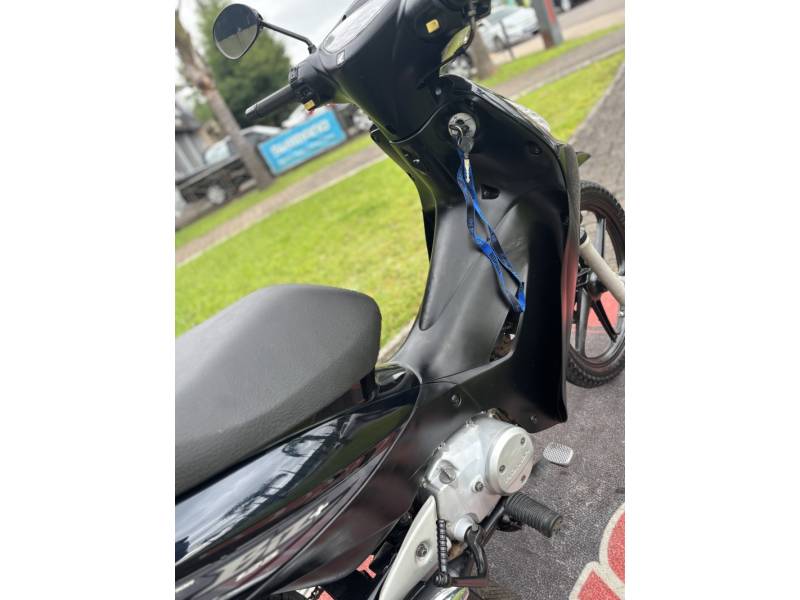 HONDA - BIZ 125 - 2010/2010 - Azul - R$ 10.500,00