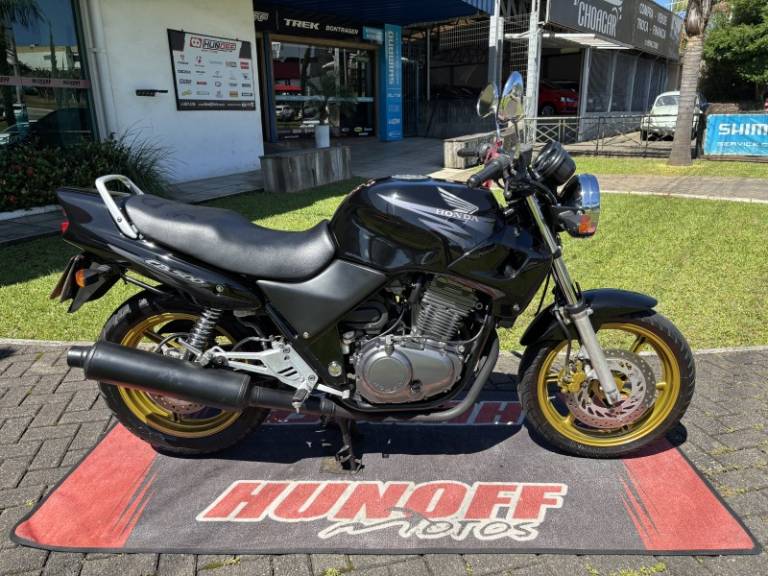 HONDA - CB 500 - 2001/2001 - Preta - R$ 21.500,00