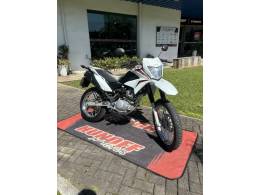 HONDA - NXR 150 - 2014/2014 - Branca - R$ 13.900,00