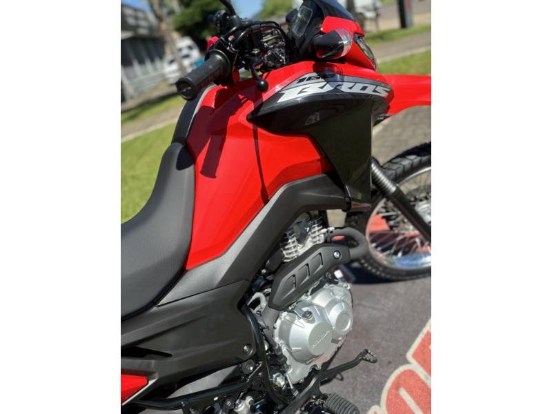 HONDA - NXR 160 - 2024/2025 - Vermelha - R$ 26.900,00