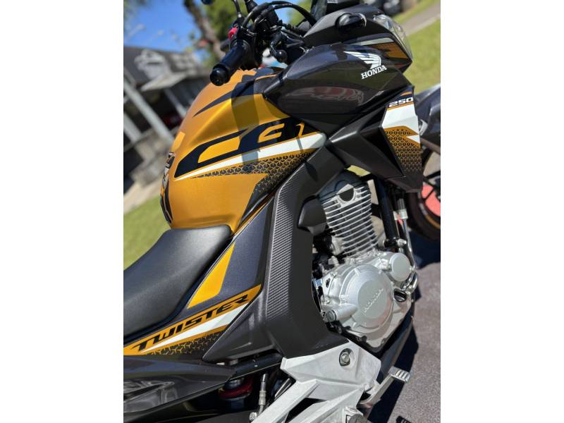 HONDA - CB 250F TWISTER - 2020/2020 - Amarela - R$ 21.500,00