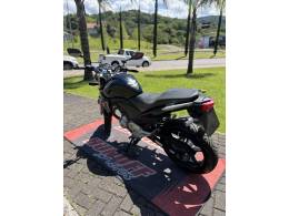 HONDA - CB 300R - 2014/2014 - Preta - R$ 15.900,00