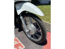 HONDA - BIZ 125 - 2012/2013 - Branca - R$ 11.900,00