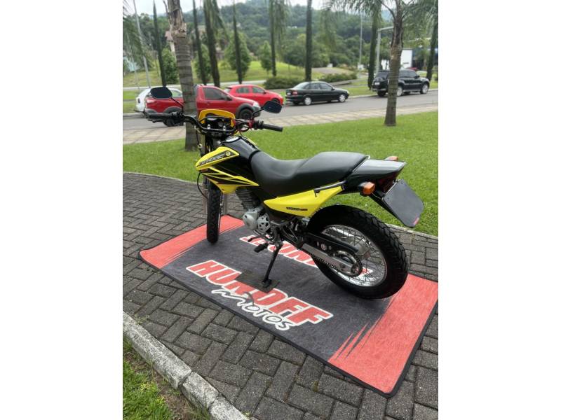 HONDA - NXR 150 - 2007/2008 - Amarela - R$ 10.500,00