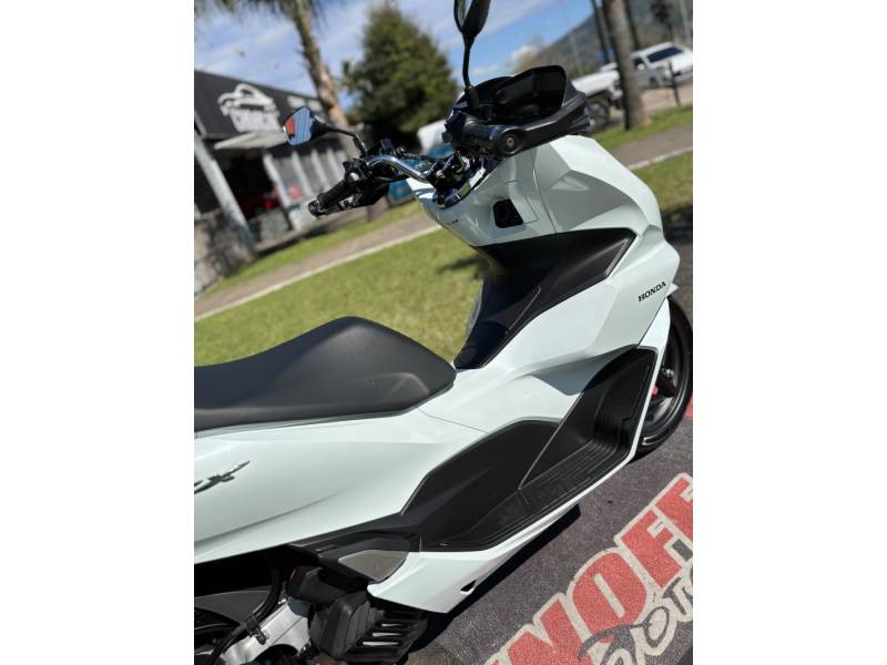 HONDA - PCX - 2023/2023 - Branca - R$ 19.900,00