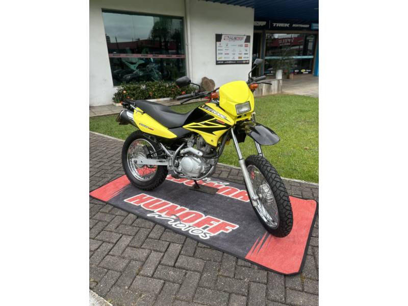 HONDA - NXR 150 - 2007/2008 - Amarela - R$ 10.500,00