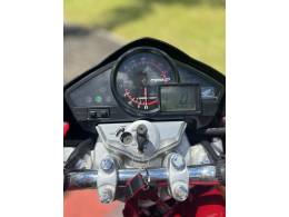 HONDA - CB 300R - 2013/2013 - Vermelha - R$ 14.900,00