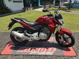 HONDA - CB 300R - 2013/2013 - Vermelha - R$ 14.900,00