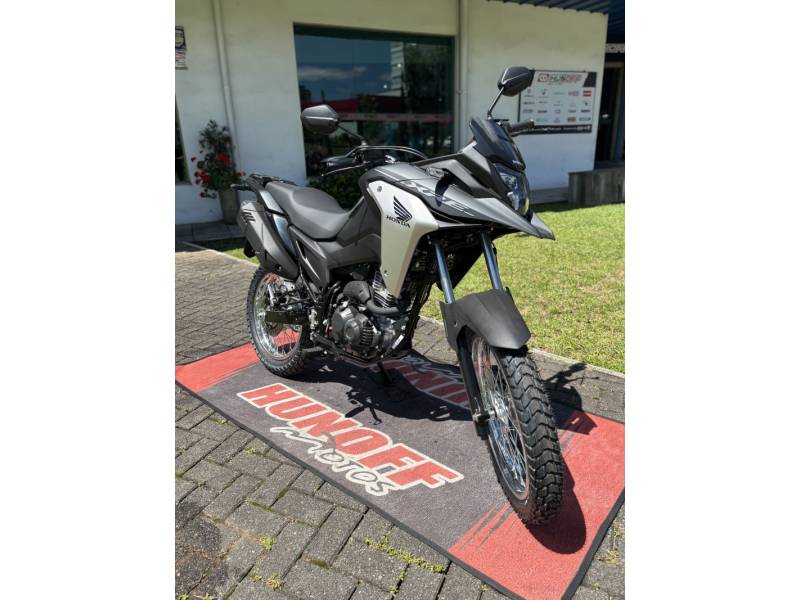HONDA - XRE 190 ABS - 2025/2026 - Cinza - R$ 28.490,00