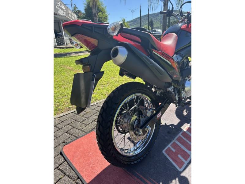 HONDA - NXR 160 - 2024/2024 - Vermelha - R$ 23.500,00