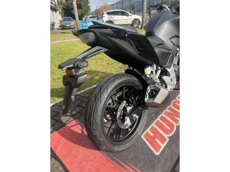 HONDA - CB 300F TWISTER - 2025/2025 - Preta - R$ 28.590,00