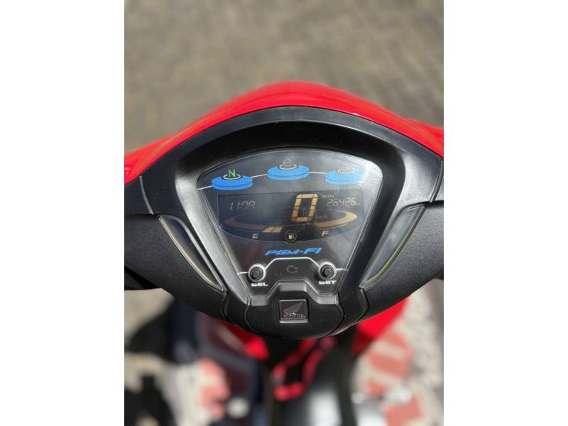 HONDA - BIZ 125 - 2017/2018 - Vermelha - R$ 14.900,00