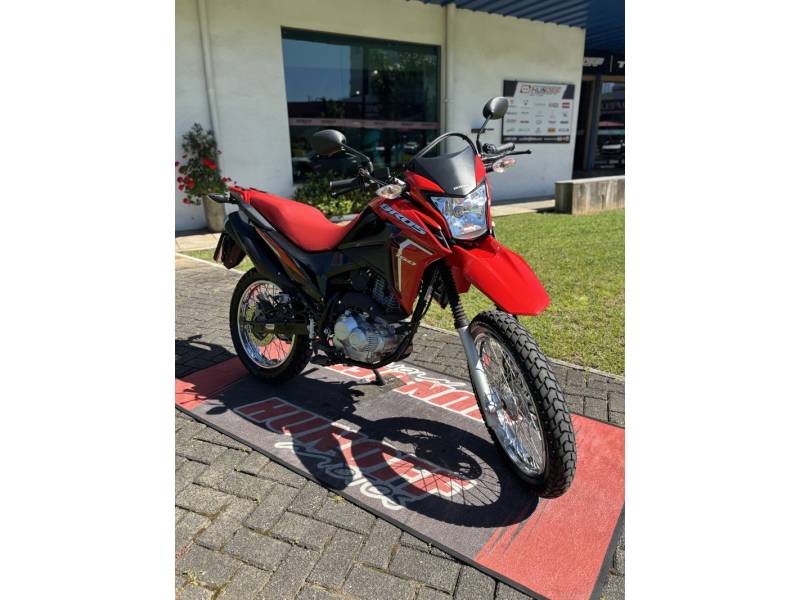 HONDA - NXR 160 - 2024/2024 - Vermelha - R$ 23.500,00