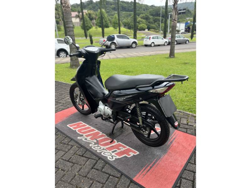 HONDA - BIZ 125 - 2010/2010 - Azul - R$ 10.500,00