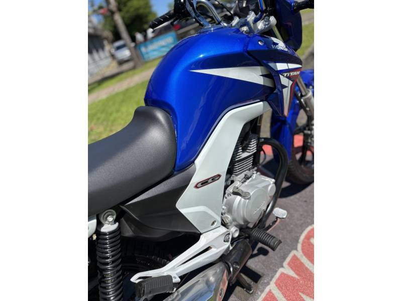 HONDA - CG 150 - 2013/2014 - Azul - R$ 13.900,00