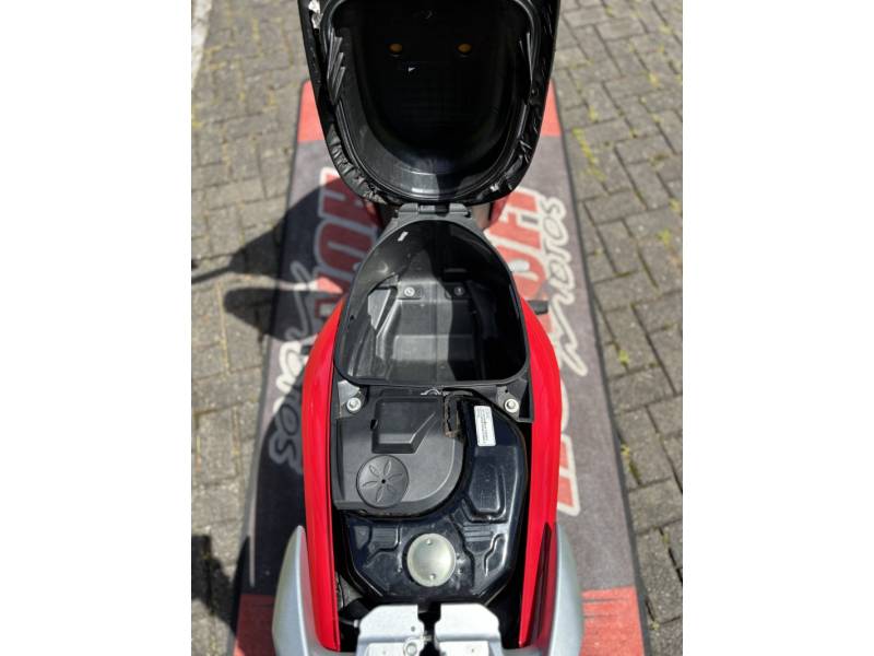 HONDA - BIZ 125 - 2017/2018 - Vermelha - R$ 14.900,00