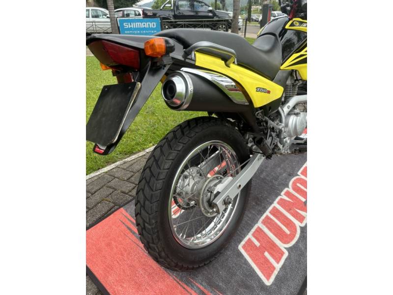 HONDA - NXR 150 - 2007/2008 - Amarela - R$ 10.500,00