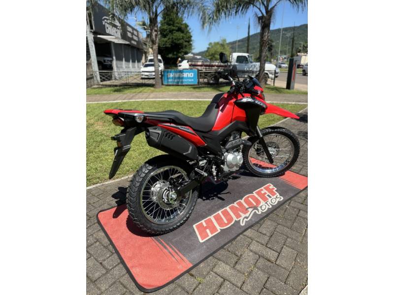 HONDA - NXR 160 - 2024/2025 - Vermelha - R$ 26.900,00