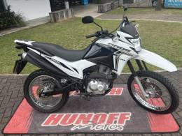 HONDA - NXR 160 - 2021/2022 - Branca - R$ 20.500,00